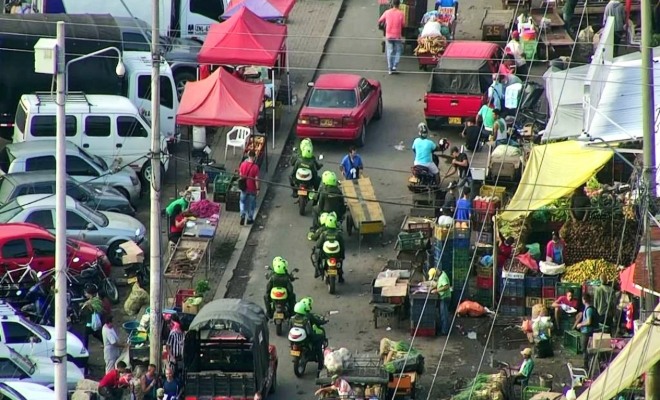 policia-cali-operativos-centro-abastecimiento