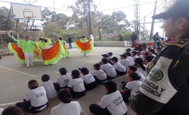 grupo de infancia y adolescencia realiza actividad para prevenir la explotación sexual