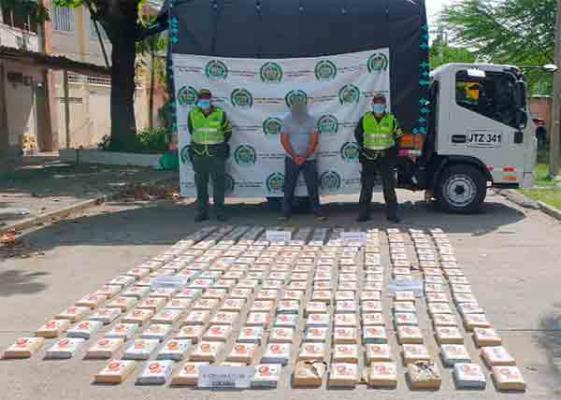 policia-magdalena-medio-capturado-cocaina 