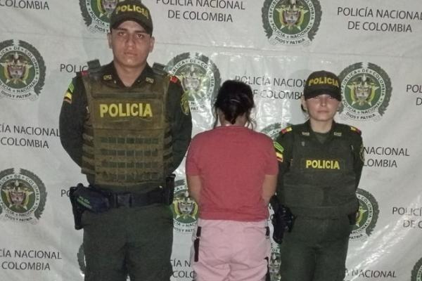 Capturada en flagrancia una mujer quien segó la vida de un adulto mayor con arma blanca