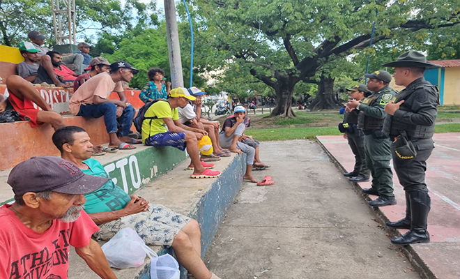 A estas personas, también se les llevó la palabra de Dios para que no olviden encomendar sus vidas a este ser supremo