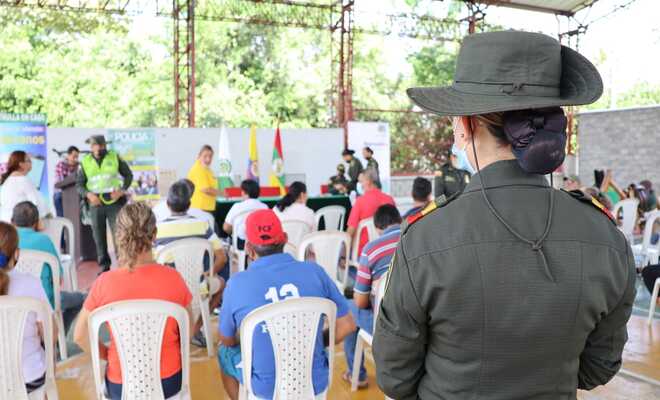 Policía Metropolitana de Neiva, continúa con su programa "cuéntele al comandante" 