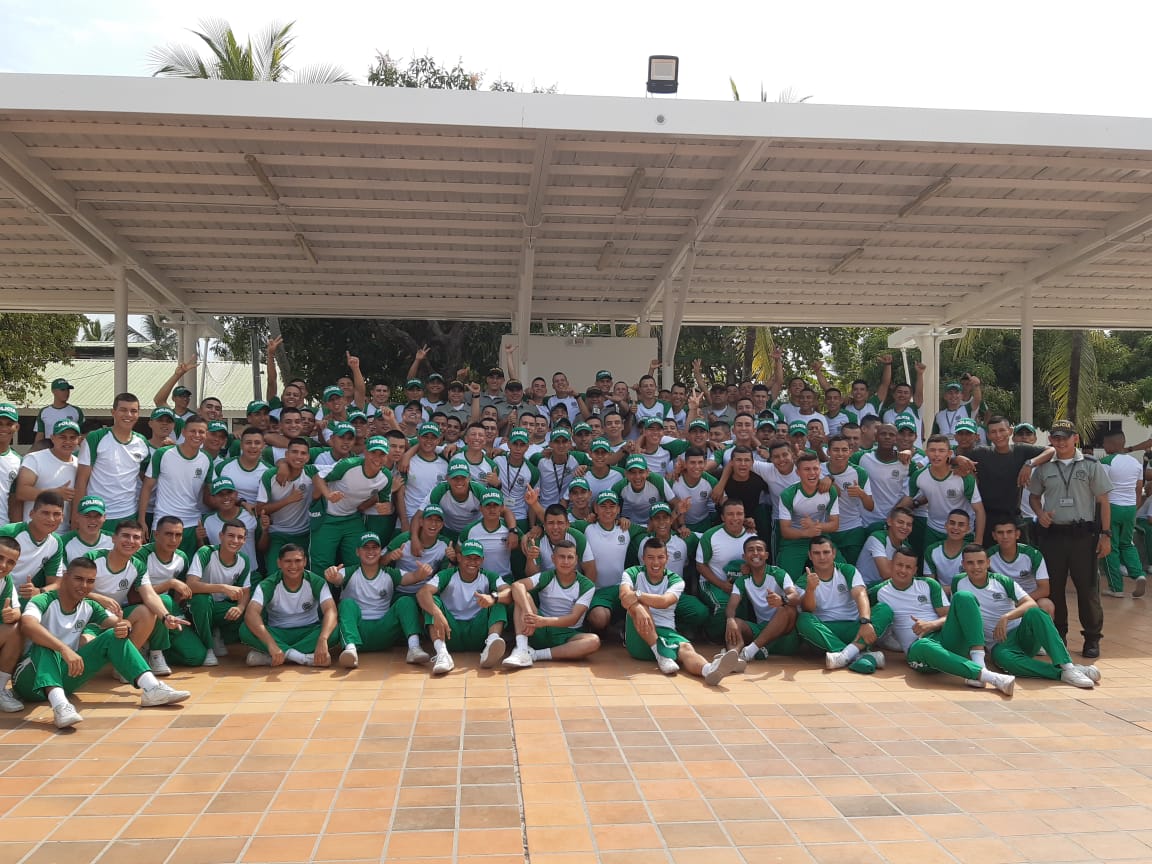  Policía polivalente 