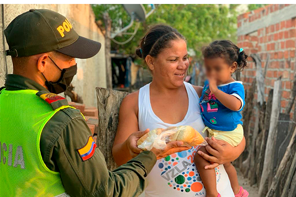 Policías que hornean felicidad 