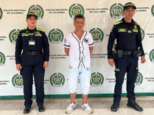 Por orden judicial, policía captura a un hombre en el barrio Carbonell