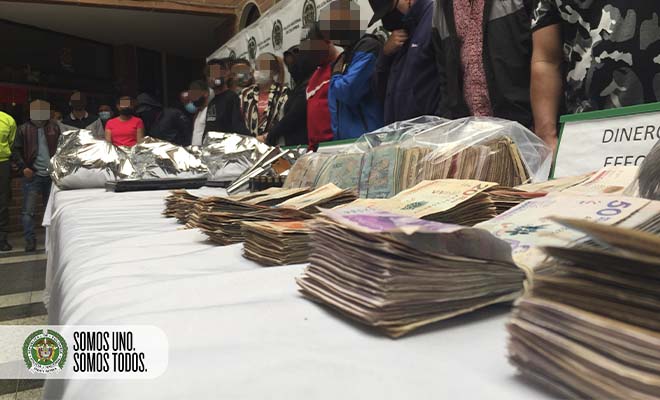 presentación capturados con estupefacientes y armas de fuego