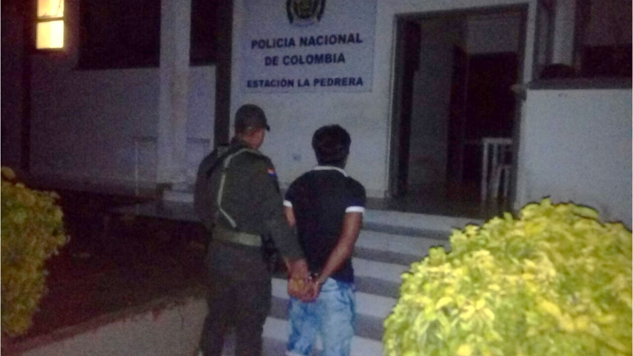 joven portaba un revolver calibre 38 en un bolso 