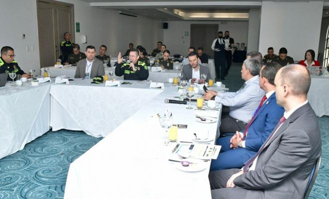 Encuentro en Medellín con Secretarios de Seguridad del Valle de Aburrá 