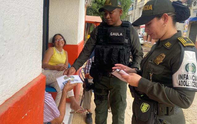 Puerta a puerta con entrega de volantes