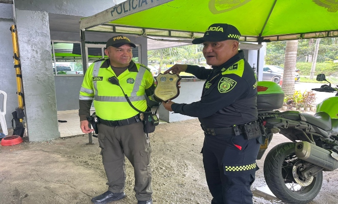 reconocimiento más que merecido para el Subintendente Emilio Gutiérrez Yance