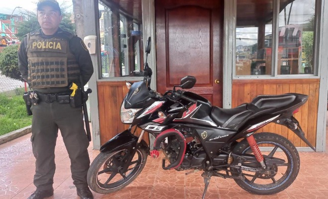 Mediante la implementación de planes operativos