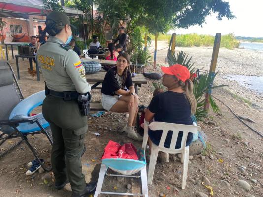 Se-desarrollaron-campañas-preventivas-y-de-sensibilización-a-residentes-y-turistas-en-el-Meta-1