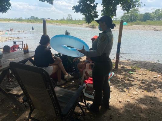 Se-desarrollaron-campañas-preventivas-y-de-sensibilización-a-residentes-y-turistas-en-el-Meta-2