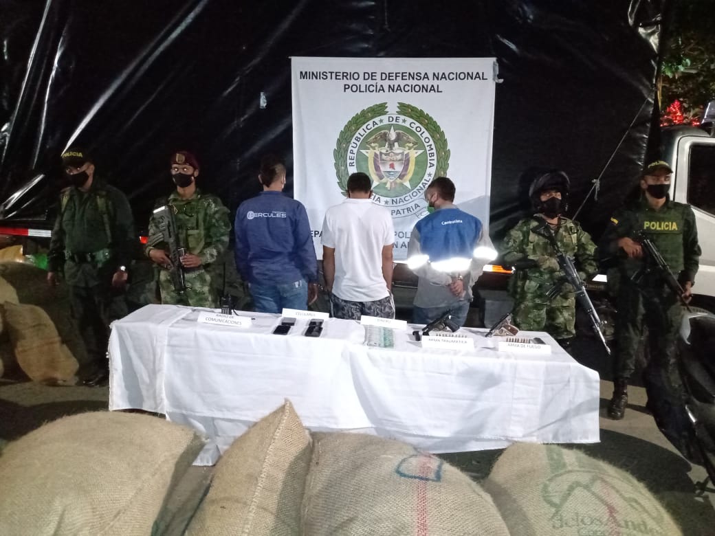 En el municipio de Betulia fueron capturados 03 sujetos 