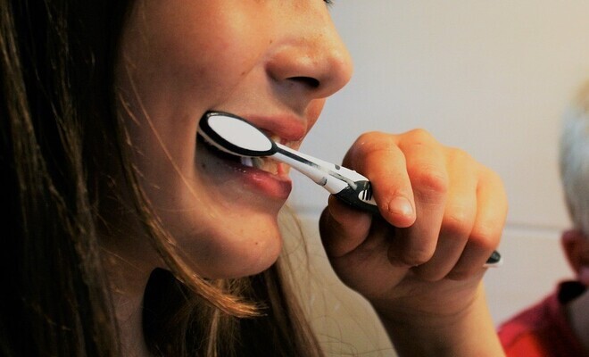 Acciones como el cuidado de la salud bucal y la aplicación del barniz de flúor se intensifican en el país. 