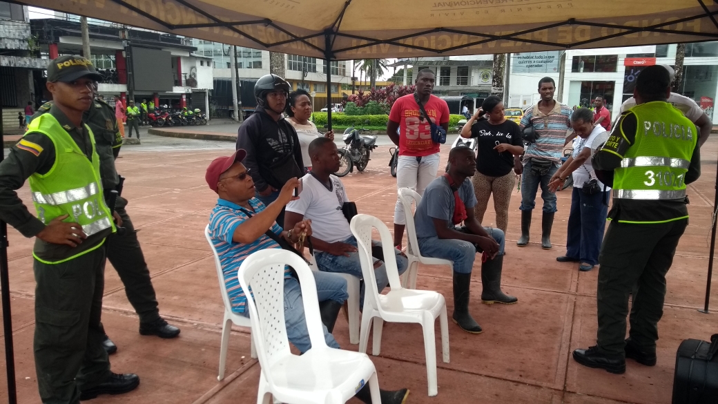 Sensibilizamos-la-ciudadanía-sobre-el-uso-del-casco-en-Quibdó