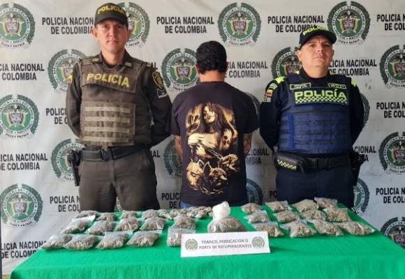 En Armenia capturado hombre con 1.000 gramos de marihuana