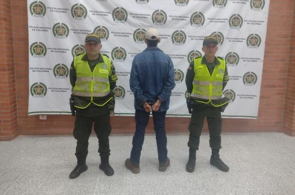 Por el delito de uso de documento falso fue capturado un hombre