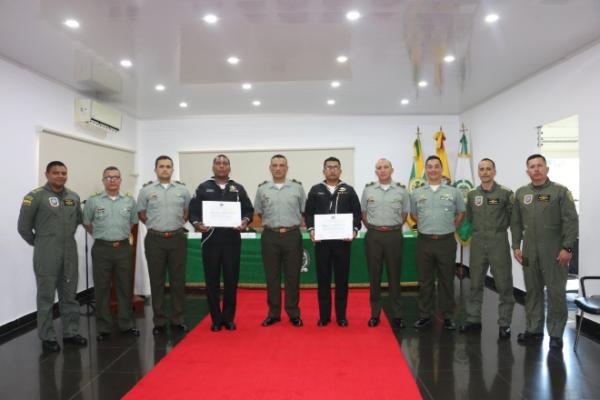 Teniente Coronel JAMES EVELIO TOTENA GIRÓN Director Escuela de Aviación Policial