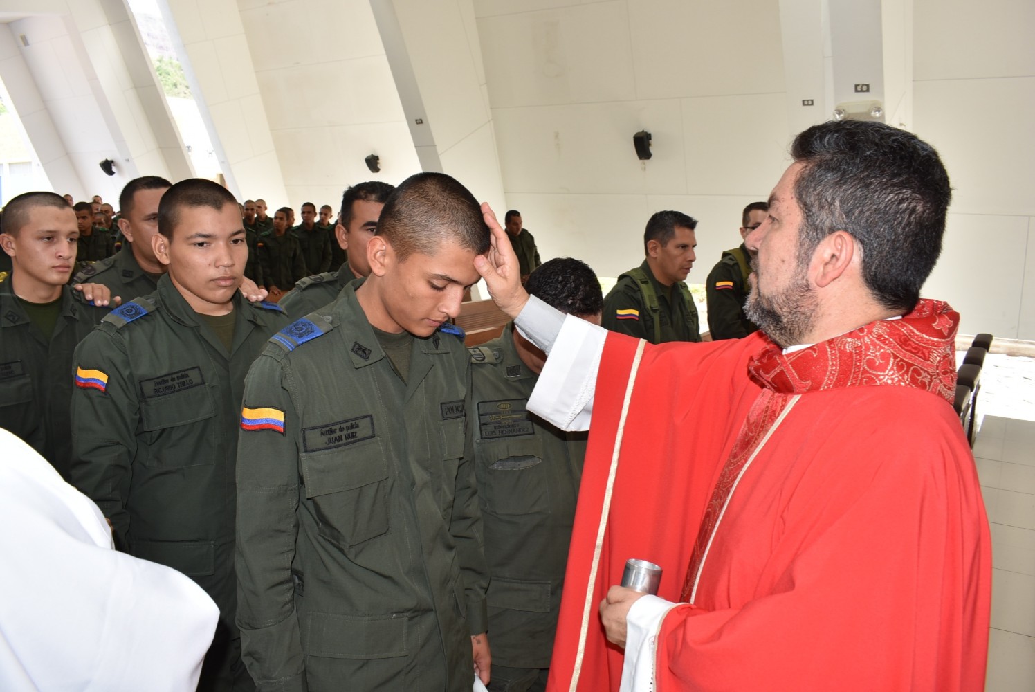 unción-santo-crisma