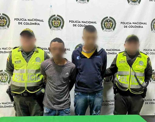 Una valerosa patrullera capturó a dos presuntos delincuentes momentos en que hurtaban a un ciudadano en el barrio Cevillar