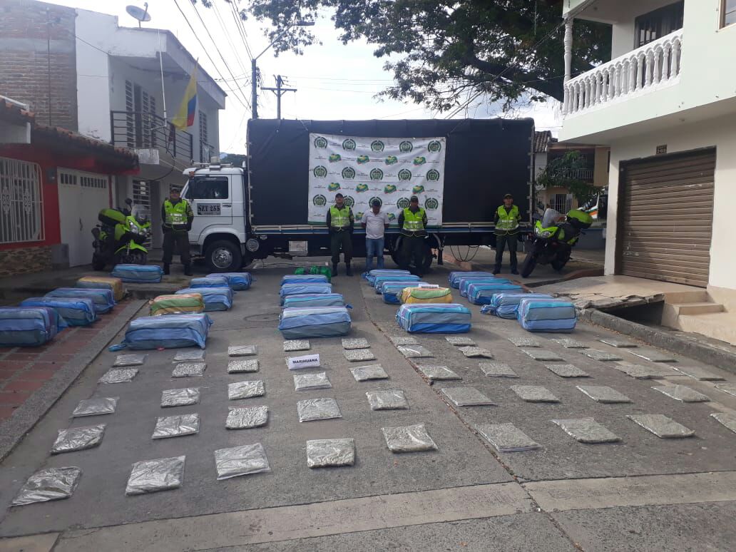 Valle-del-cauca.incautamos-700-kilos-de-marihuana-destino-ibague