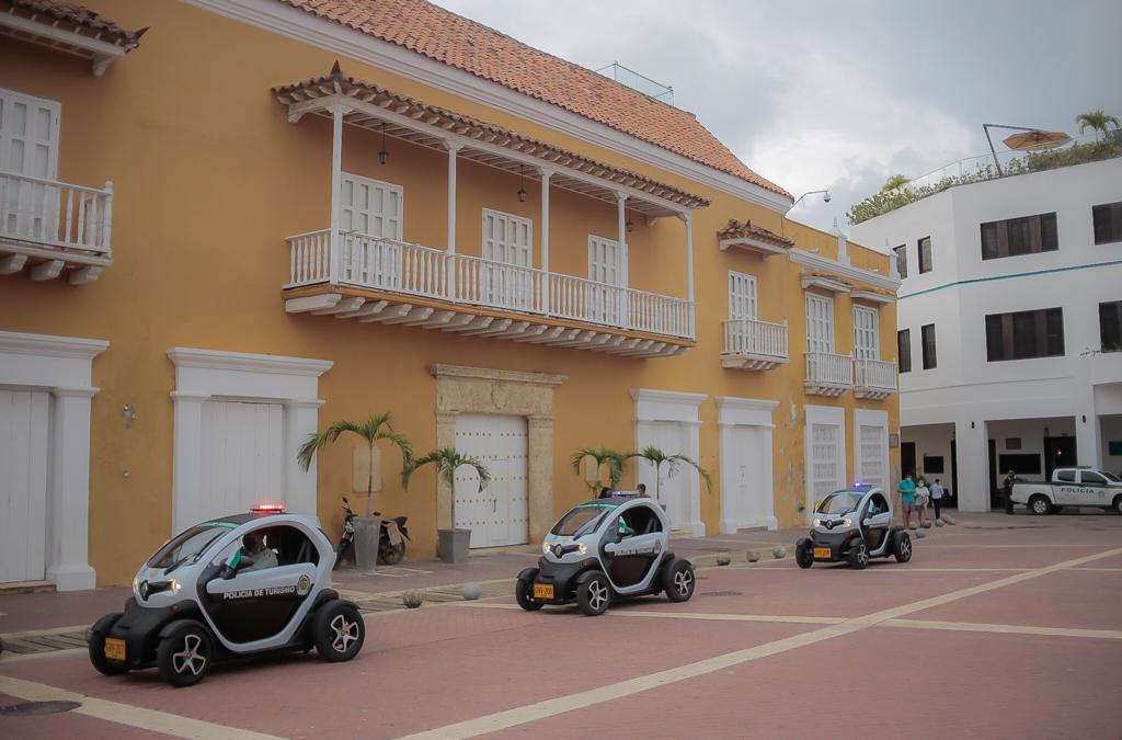 Vehículos-eléctricos-para-la-vigilancia-en-el-centro-histórico