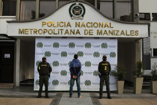 Gracias al trabajo de la “patrulla en casa” capturamos a un hombre de 24 años de edad por violencia intrafamiliar 