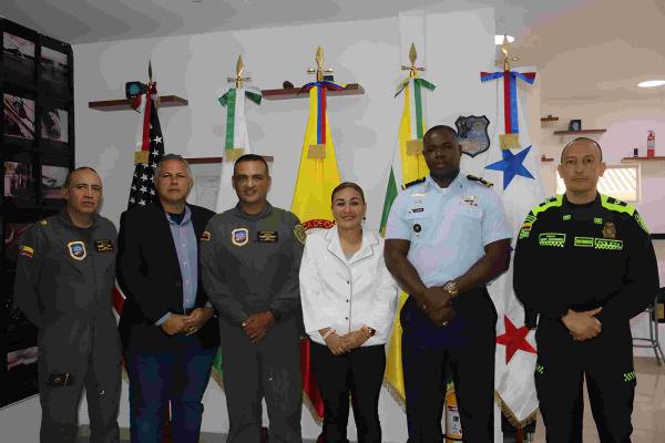 Comisionado Armando KING Director Nacional de Bienestar Laboral 