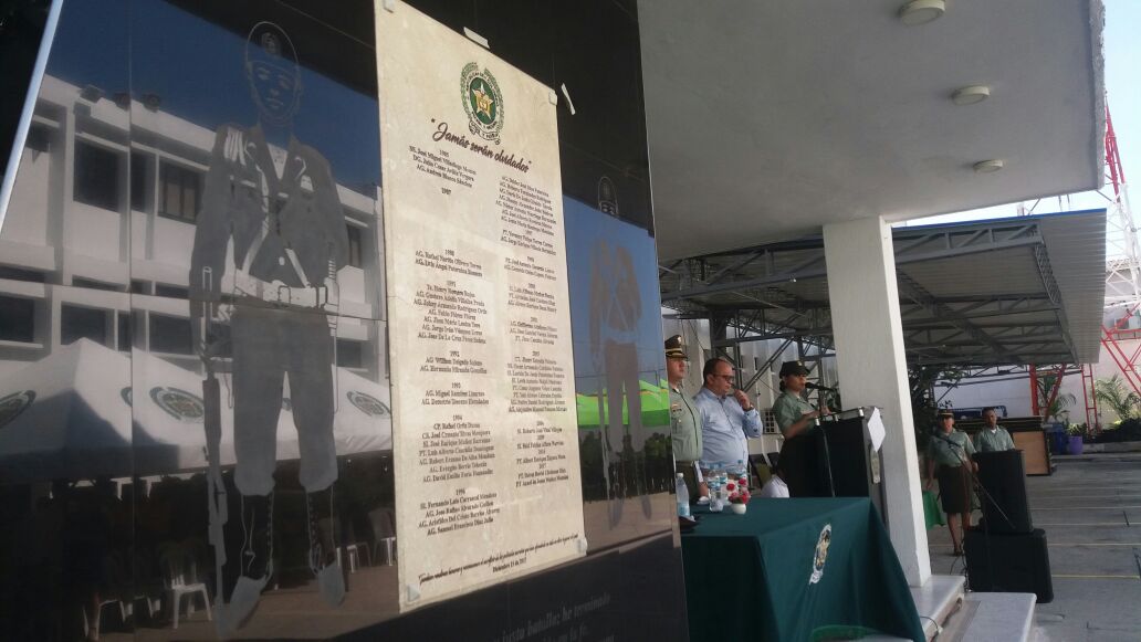 62 uniformados fueron homenajeados en Sucre 