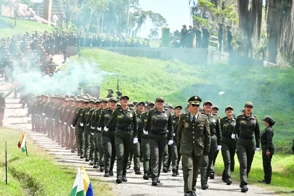 Ceremonia presidida por el señor Coronel José James Roa Castañeda