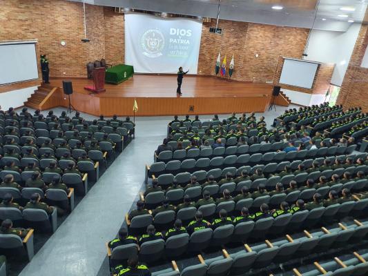 palabras claves para los policías de esta unidad Paciencia, prudencia e inteligencia