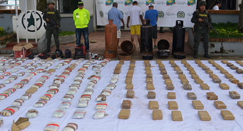 POLICIA NACIONAL Captura en flagrancia TONELADAS CRIPY EN CILINDROS DE GAS