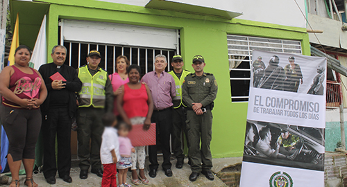 050615-construccion-casa-familia-