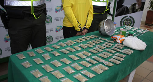 policia-capturo-en-flagrancia-mujer-con-alucinogenos