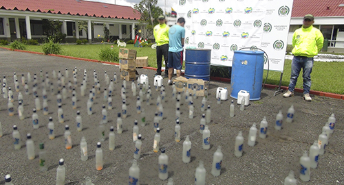 301214-captura-hombre-licor-adulterado-cauca