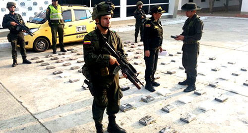 uncautacion-cocaina-taxi-bopor-policia-antonarcoticos