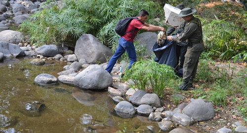 bendicion del agua-cenop-policia-contraelderroche