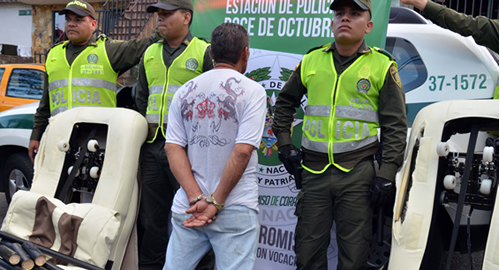 policia-golpe-narcotrafico-pipeta-silla