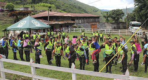 270515-campana-trabajadoras-sociales-psicologas-antioquia
