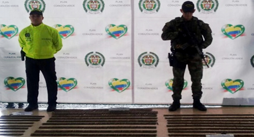 081114-MEVIL-ARMAMENTO-INCAUTACION-VAMOS SEGUROS-FUSIL-MUNICIONES